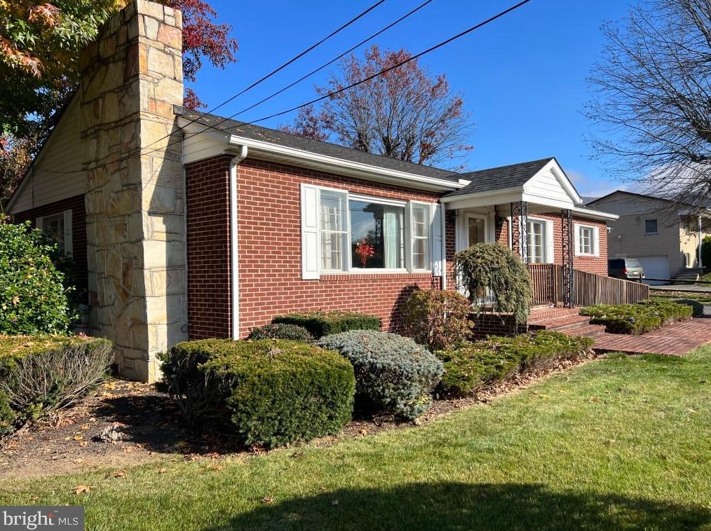 327 Buchanan Trail, Mc Connellsburg, PA 17233