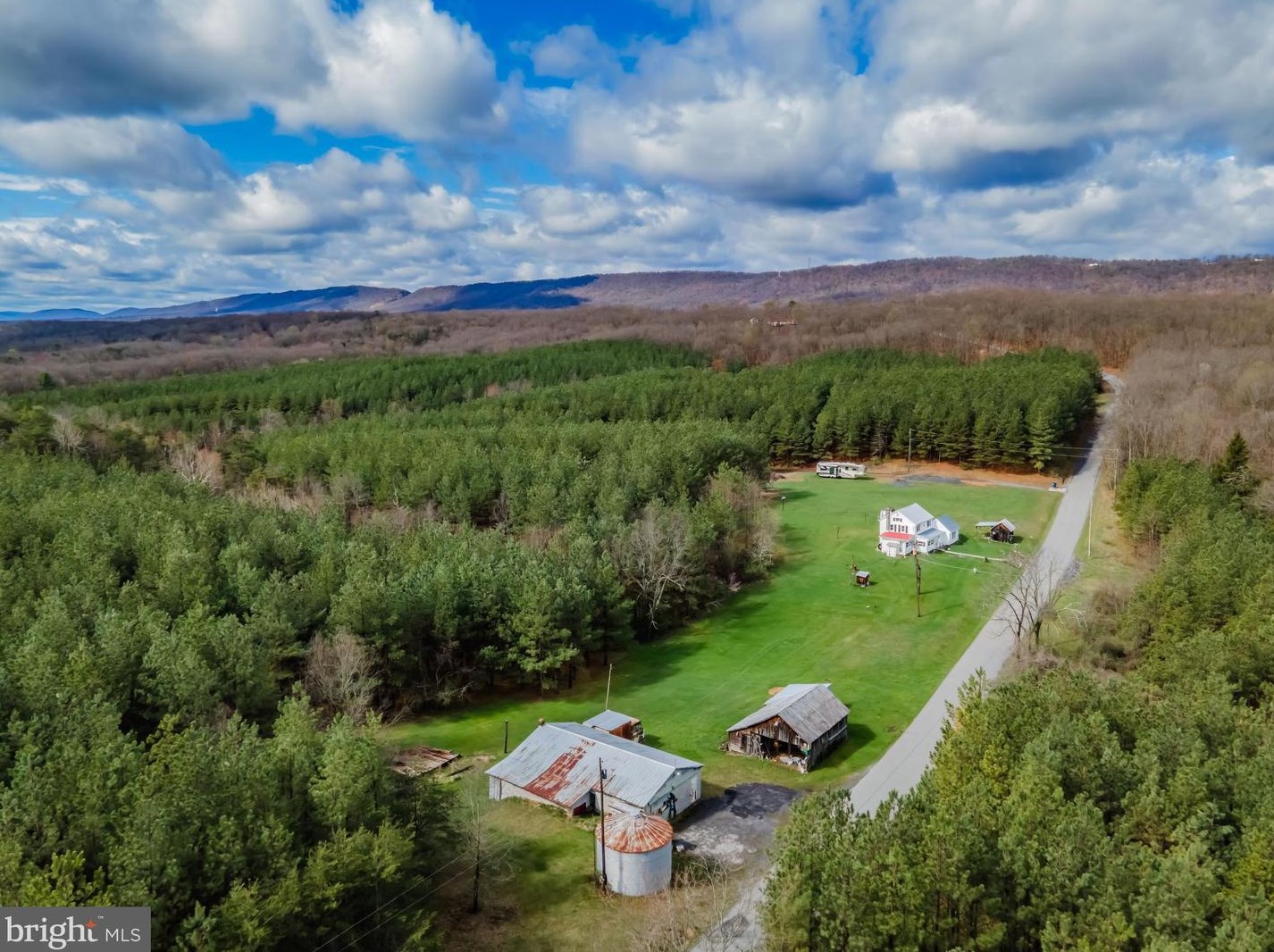 3229 Black Oak Rd, Stoneybreak, PA 17267-8779