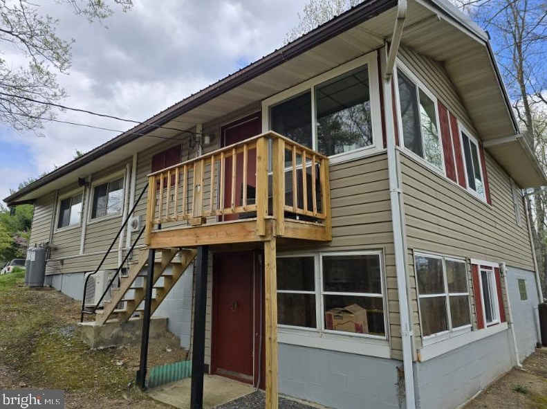 343 Crest Dr, Stoneybreak, PA 17267-8795