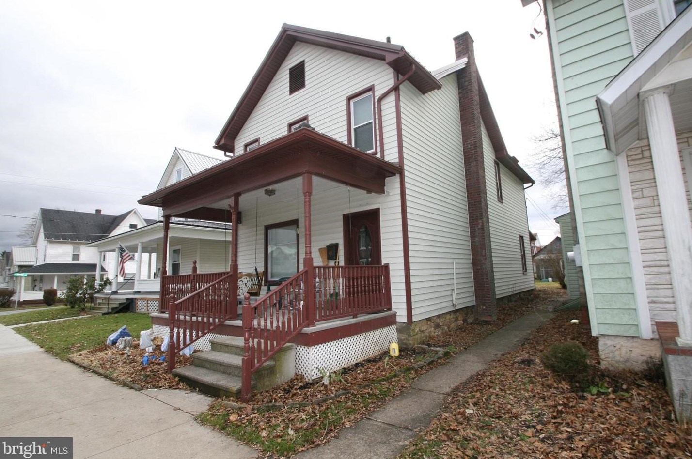 48 E Market St, Shirleysburg, PA 17066