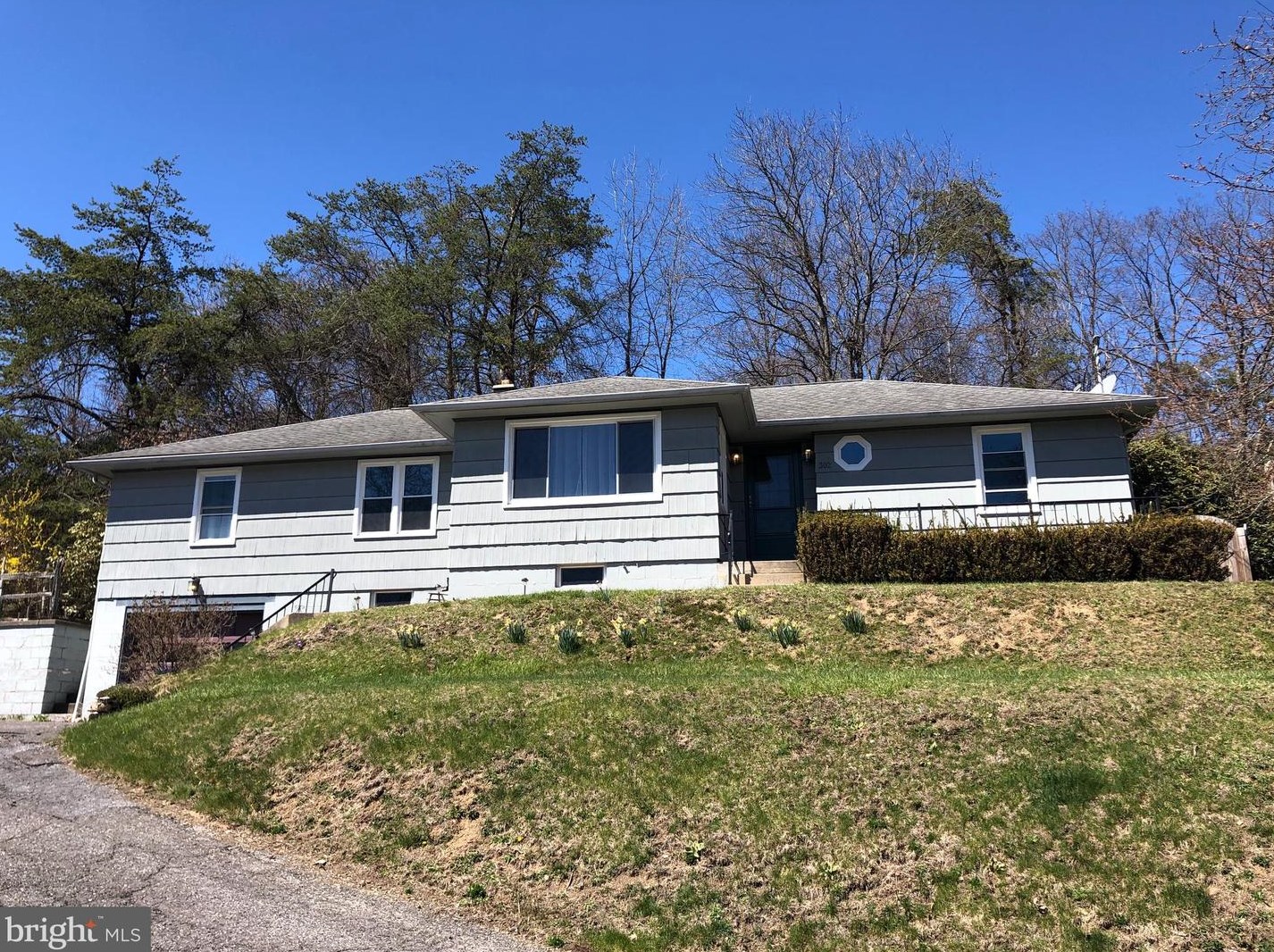 302 Simpson St, Huntingdon, PA 16652
