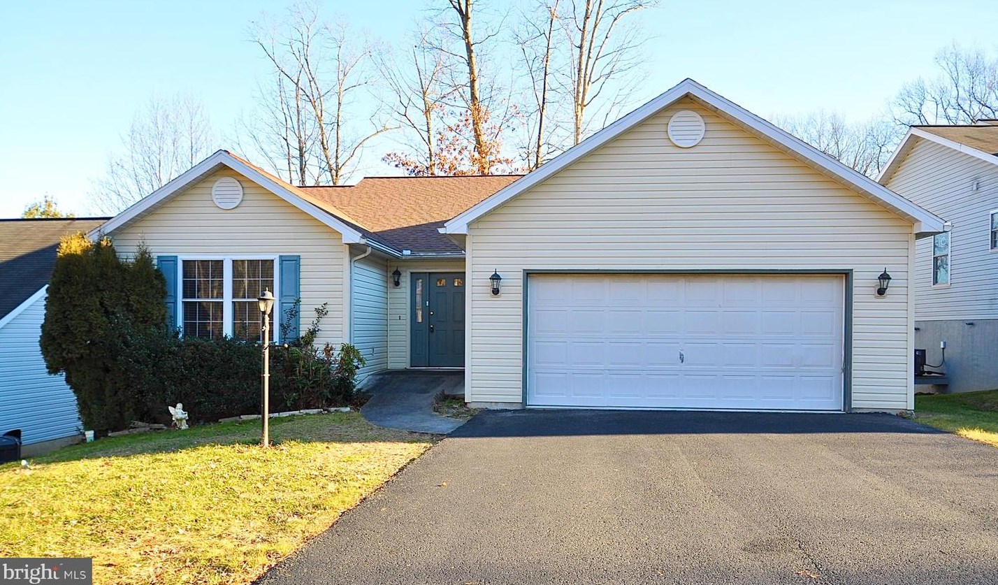 3003 Chapel Hill Rd, Huntingdon, PA 16652