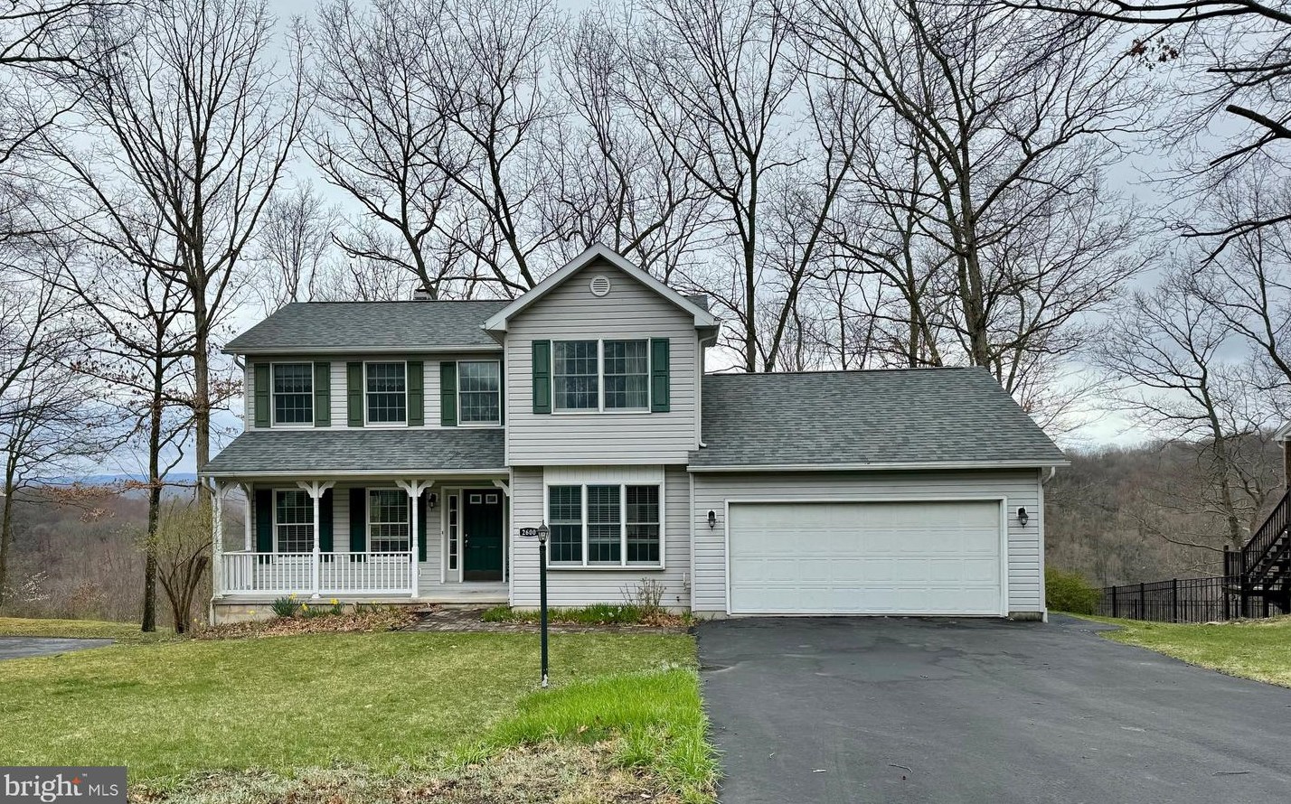 2600 Arbor Bluff Dr, Huntingdon, PA 16652-9734