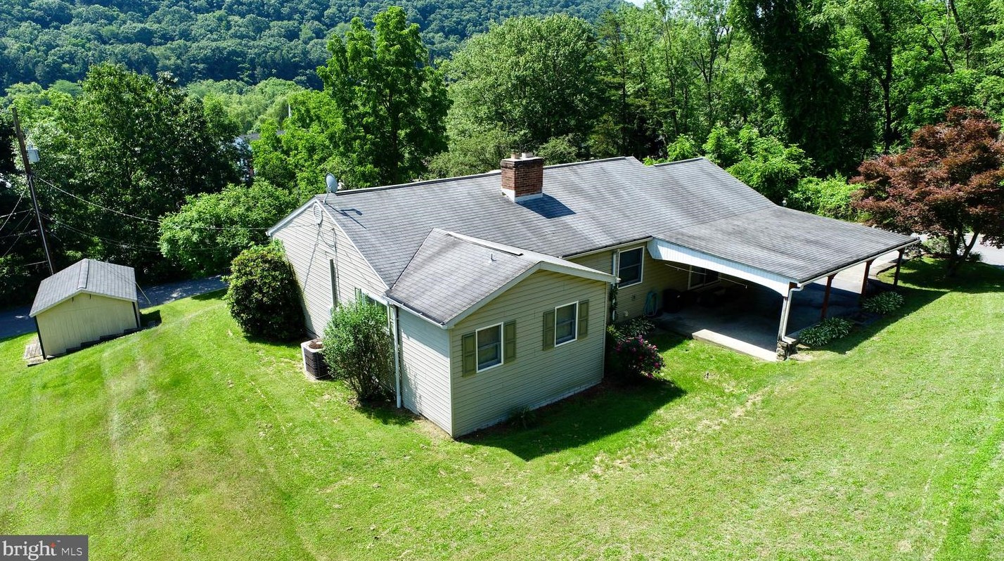 310 Simpson St, Huntingdon, PA 16652