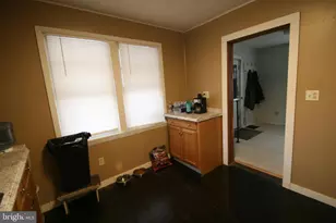 237 W Davis St, Mount Union, PA 17066 - Photo 6