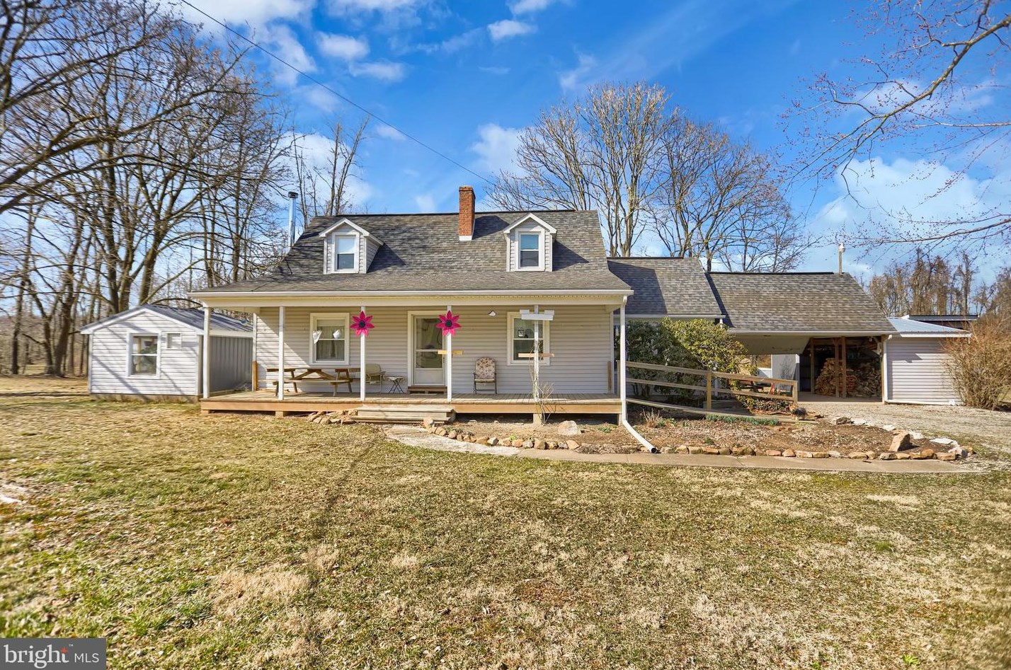 1433 Mountain Rd, Academia, PA 17082