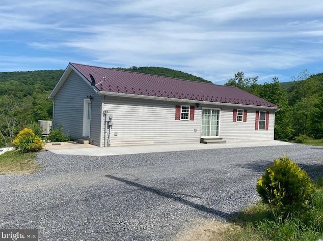 185 Gilbow Hl Rd, McCullochs Mills, PA 17035