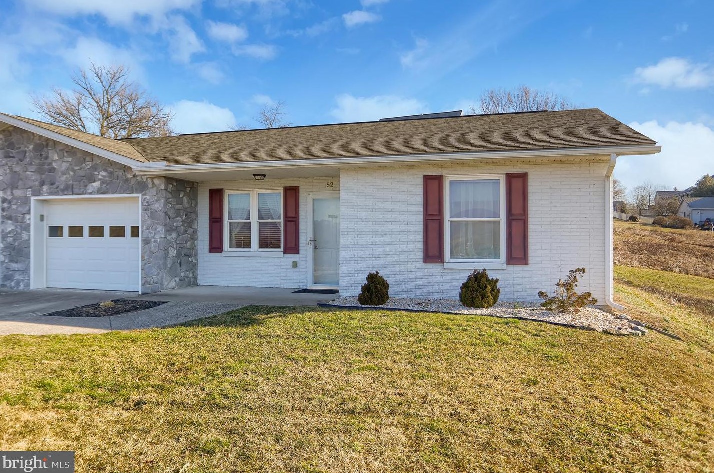 52 Sky View Dr, Mifflin, PA 17058