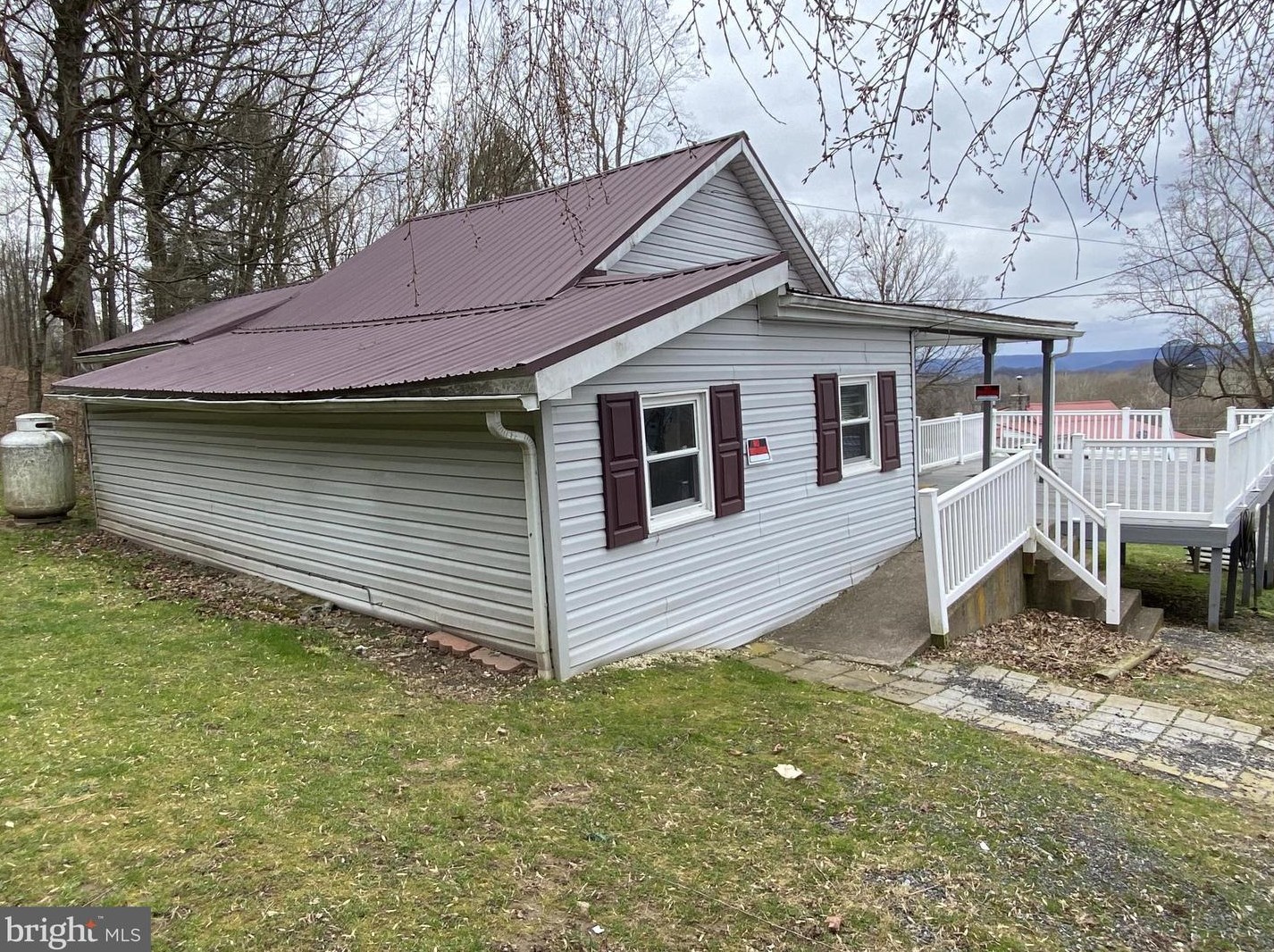 40 Boxwood Ln, Academia, PA 17082
