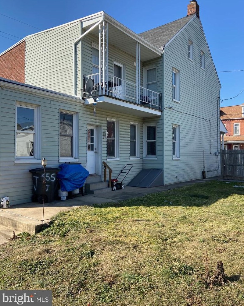 902 Spruce St, Kinderhook, PA 17512-1333