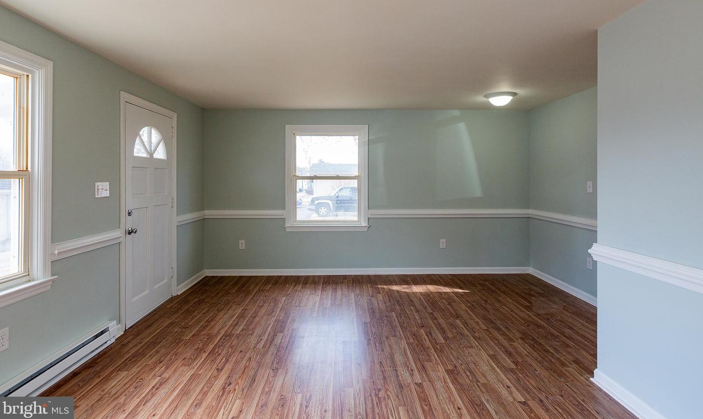 244 W Chestnut St, Old Line, PA 17545