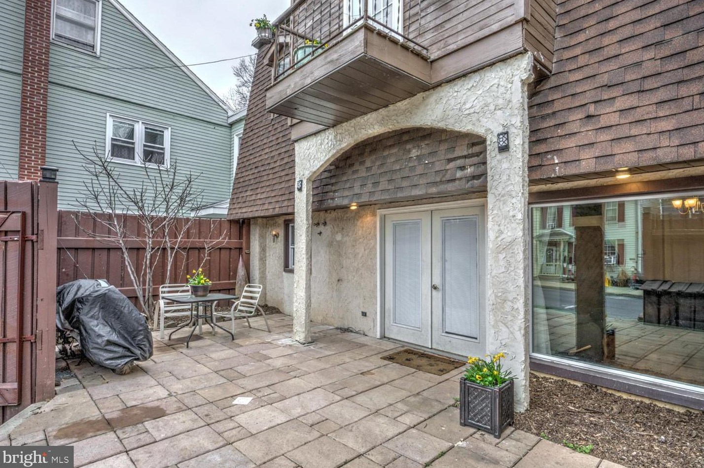 434 Market St, Marietta PA 17547-1607 exterior