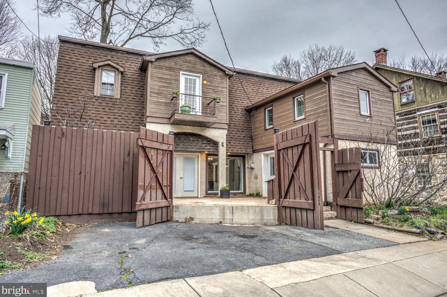434 Market St, Marietta, PA 17547-1607