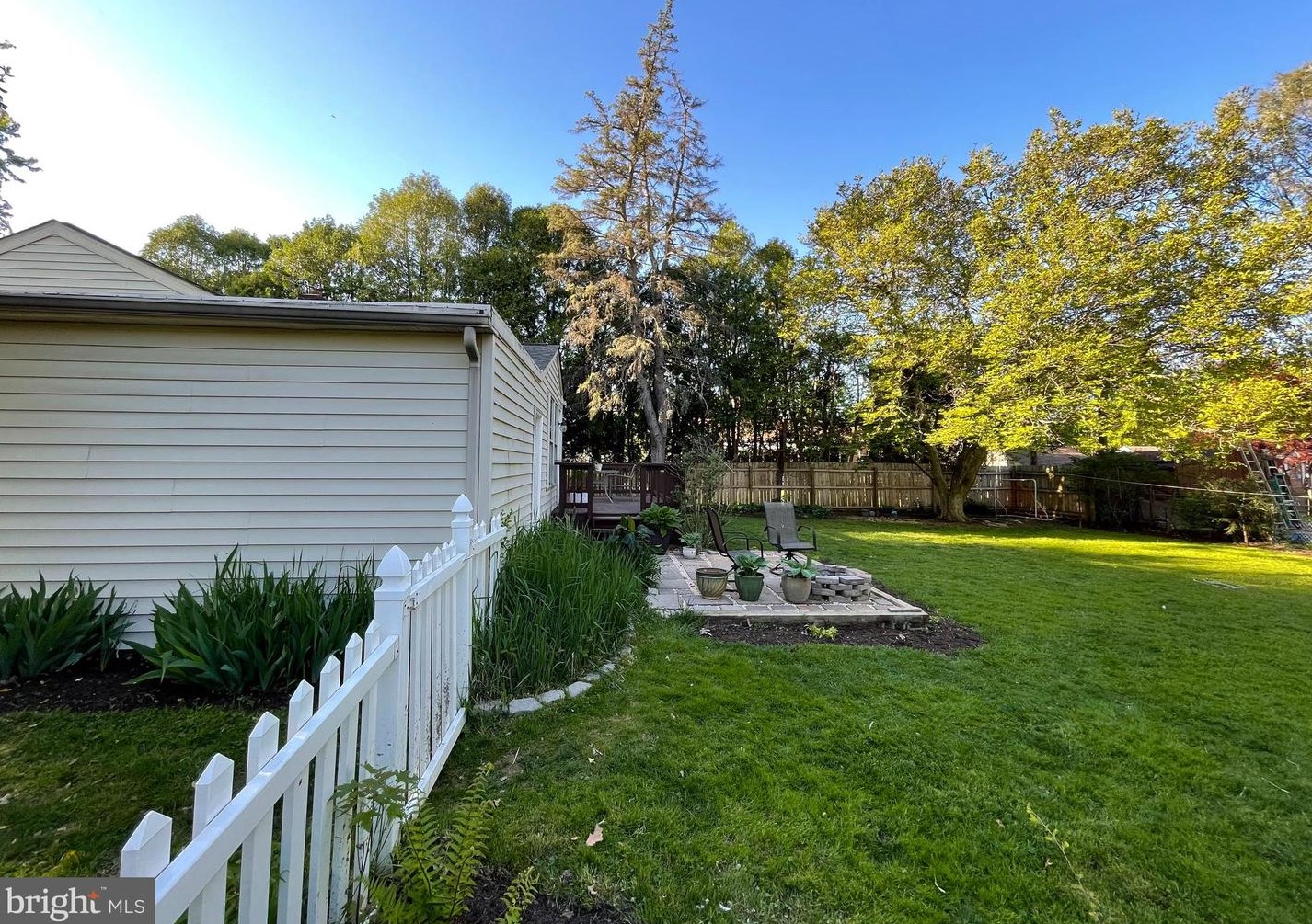 5975 Leebel Rd, East Petersburg PA  17520-1512 exterior