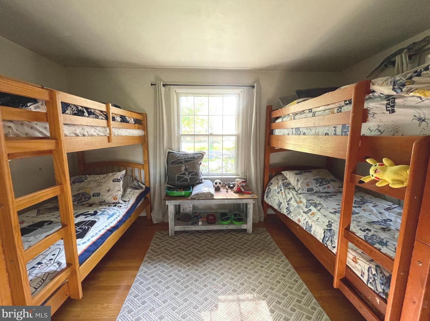 5975 Leebel Rd, East Petersburg PA  17520-1512 exterior