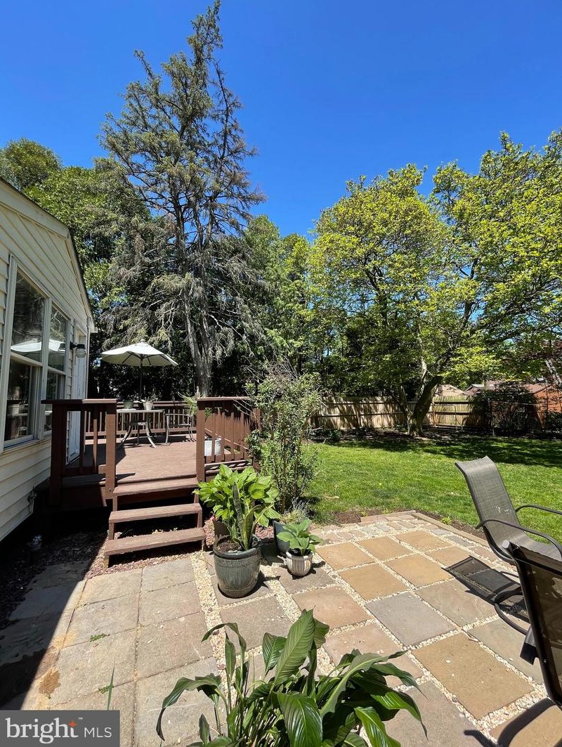 5975 Leebel Rd, East Petersburg PA  17520-1512 exterior