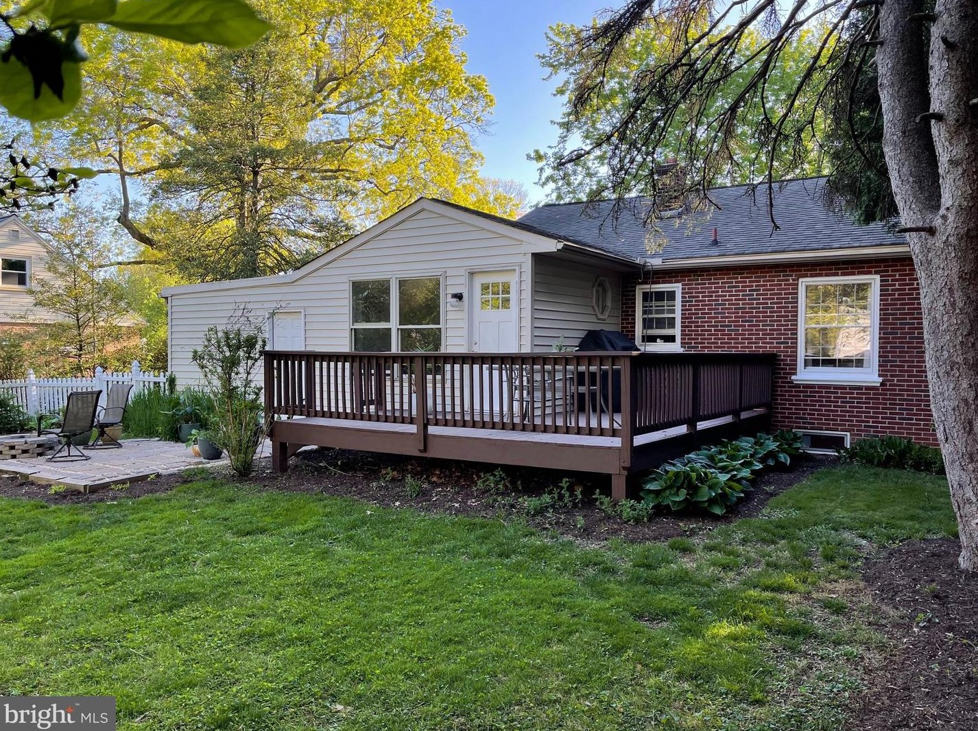 5975 Leebel Rd, East Petersburg PA  17520-1512 exterior