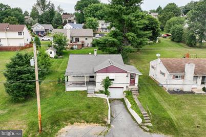 215 Akron Road - Photo 1