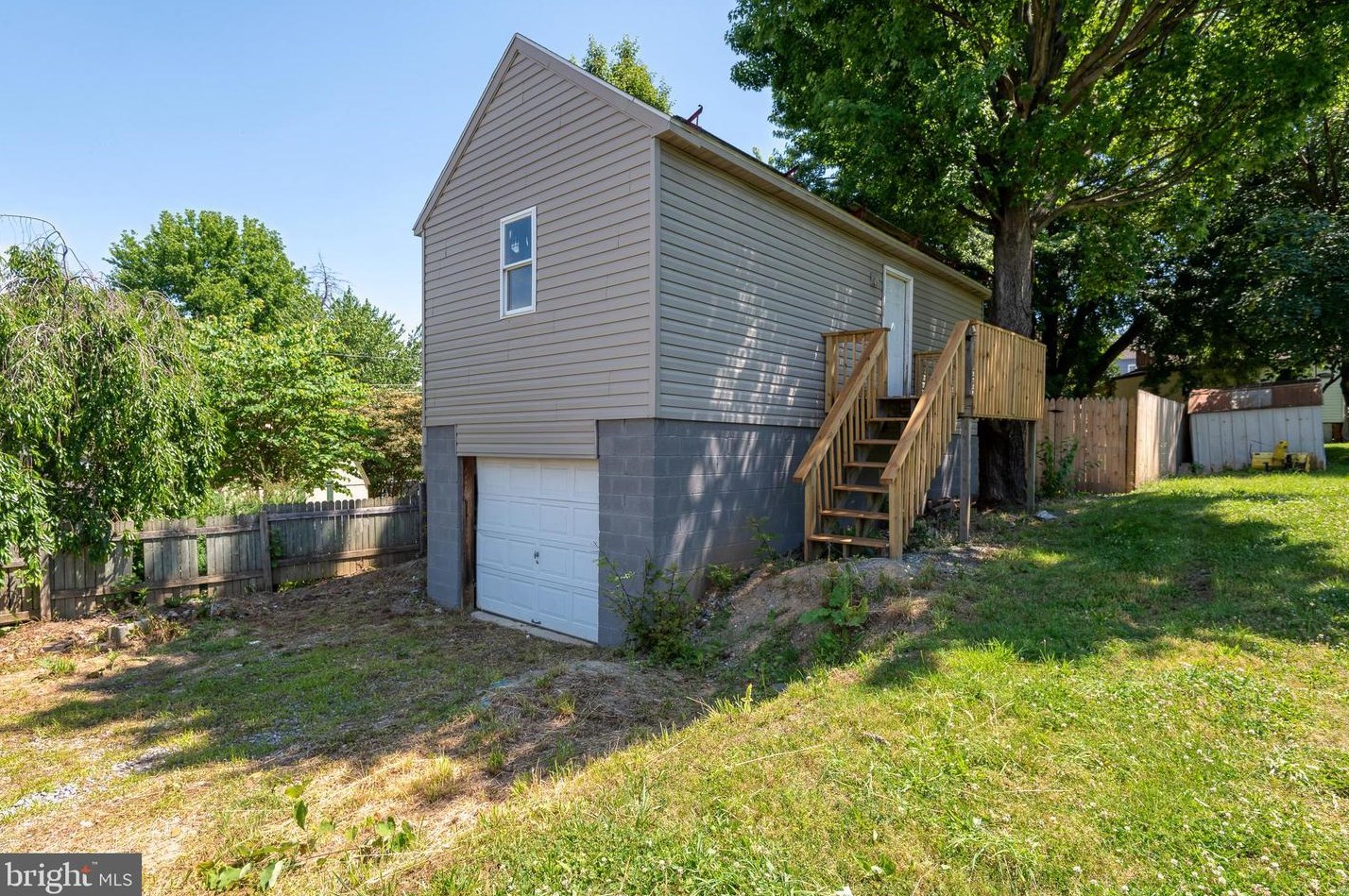 648 Plane St, Kinderhook, PA 17512-2231