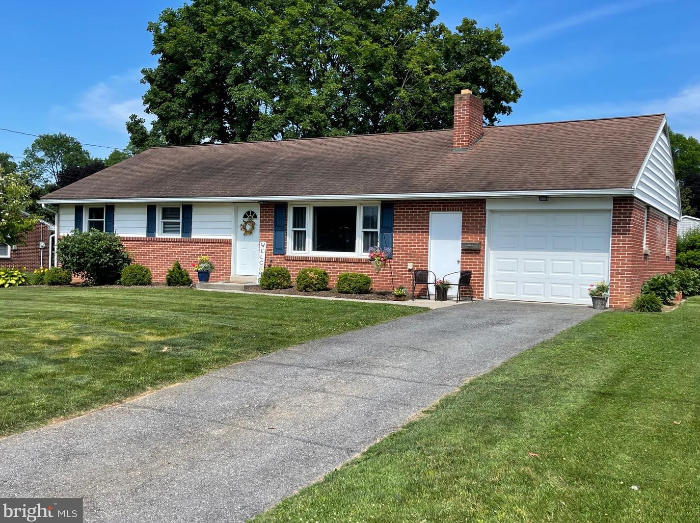 6281 Jeanette Dr, East Petersburg, PA 17520