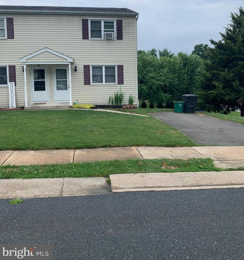 1090 Cloverton Dr, Kinderhook, PA 17512-9402