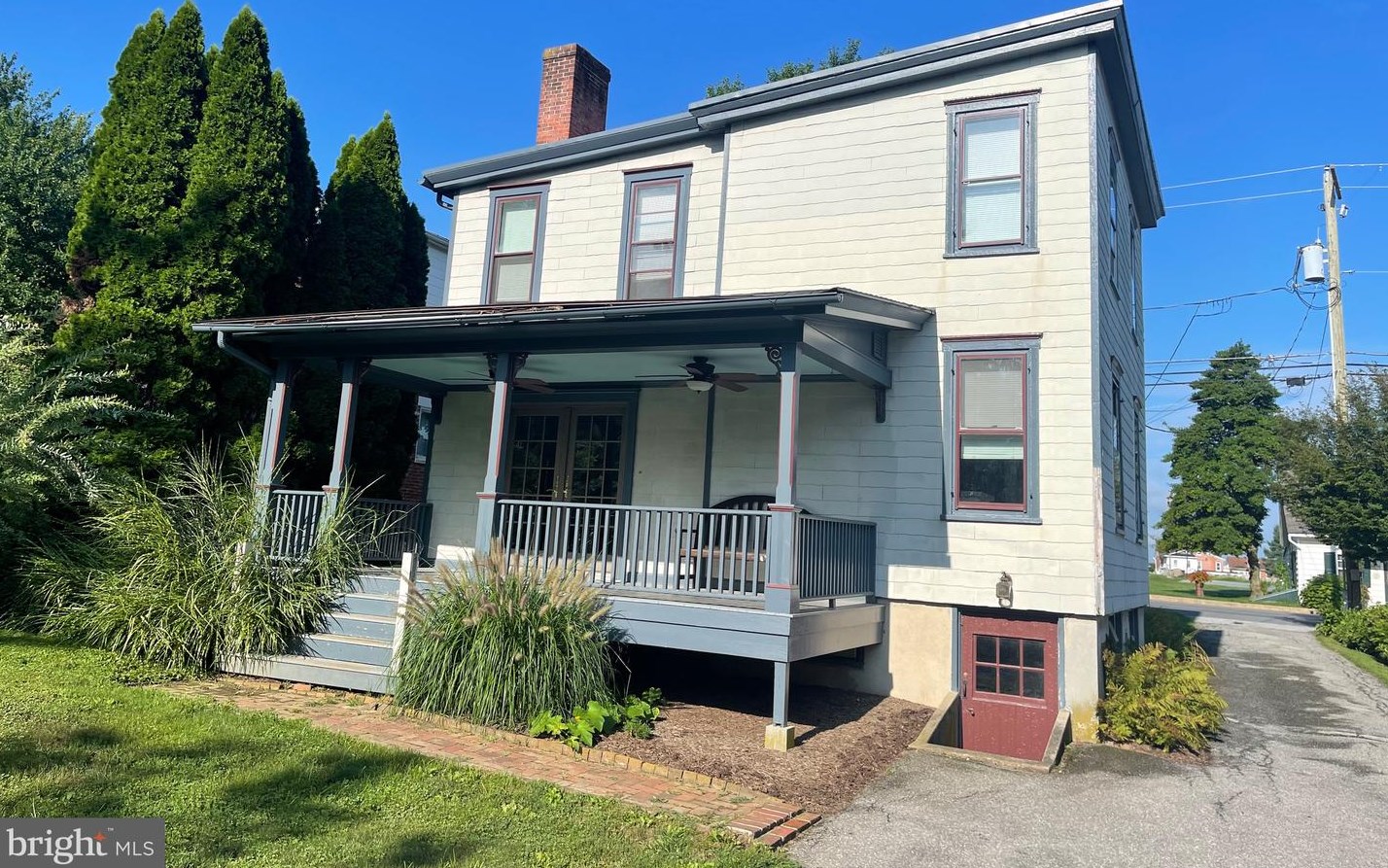 124 S Decatur St, Edisonville, PA 17579