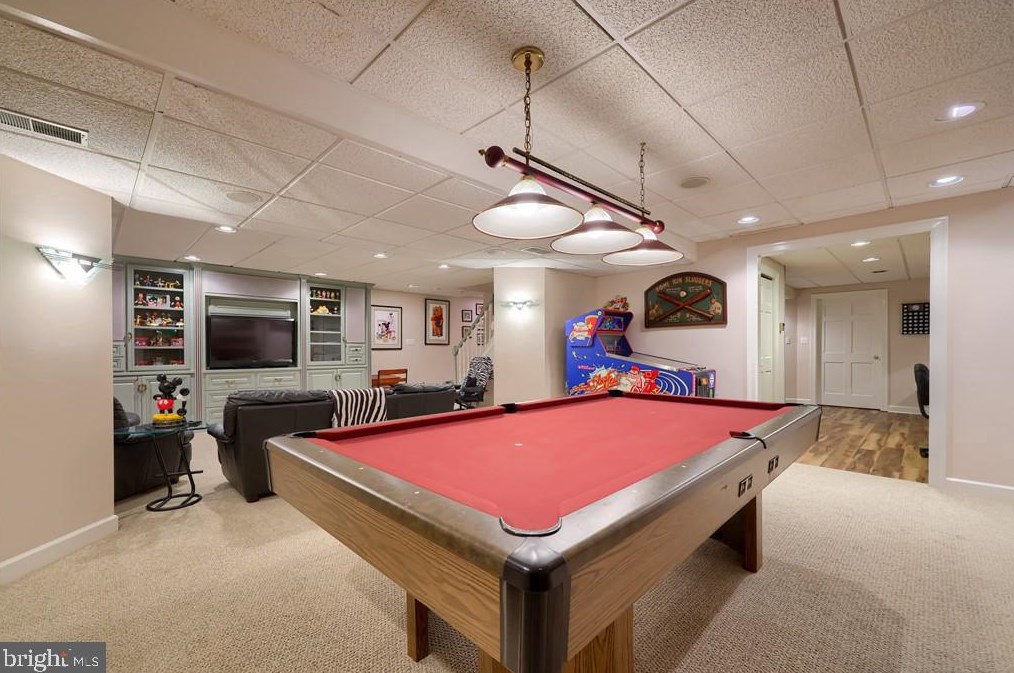 1991 Pickering Trl, Lancaster PA 17601-4972 exterior