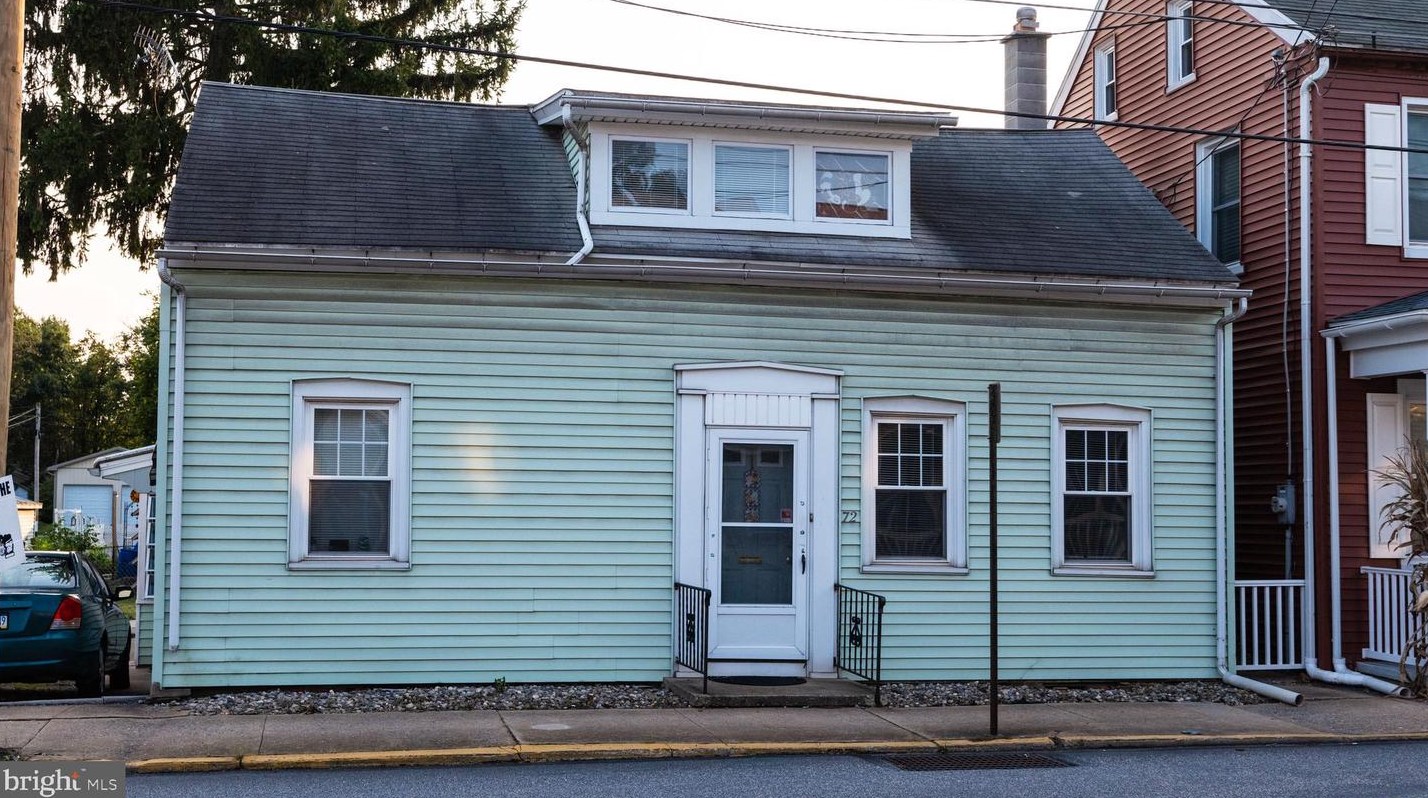 72 Main St, Old Line, PA 17545-1647