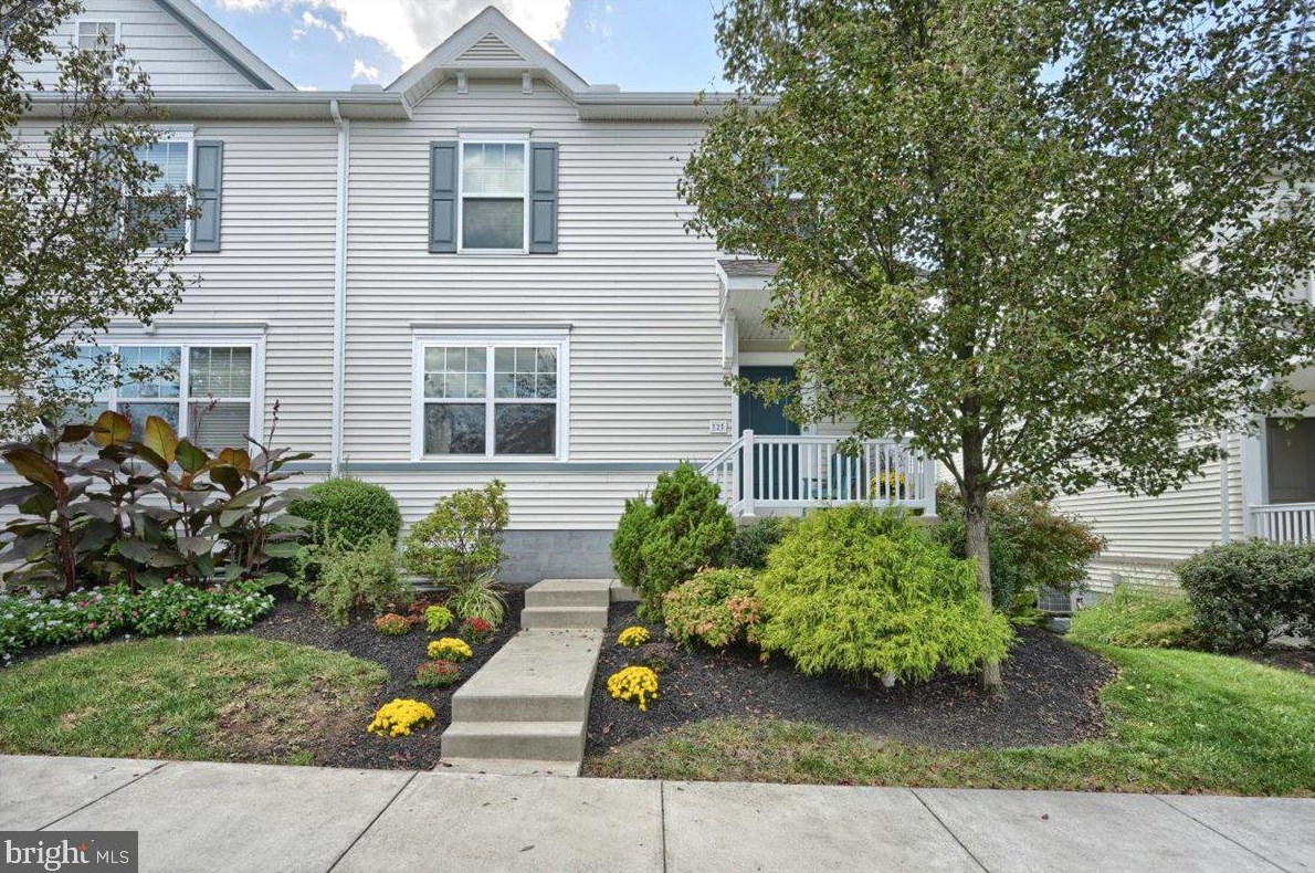 525 Moreland Ct, Willow, PA 17584-8500