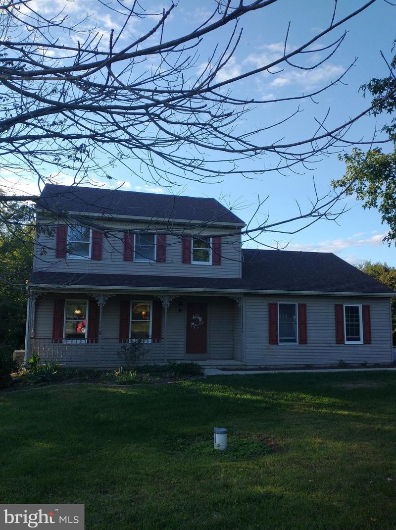13 Oak View Dr, Edisonville, PA 17579-9790
