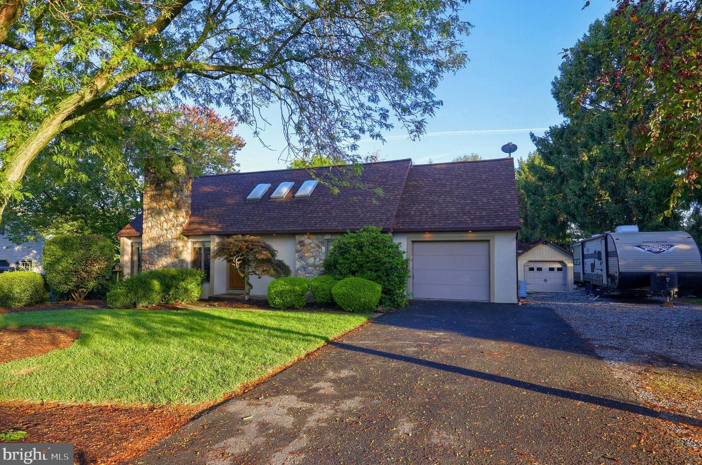 429 Myer Ter, Bareville, PA 17540-1218