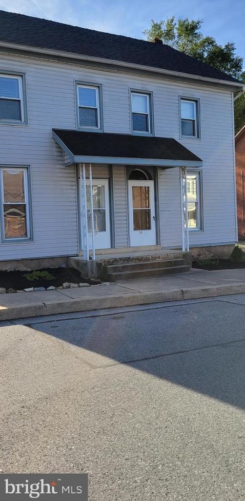 57 N Reamstown Rd, Schoeneck, PA 17578