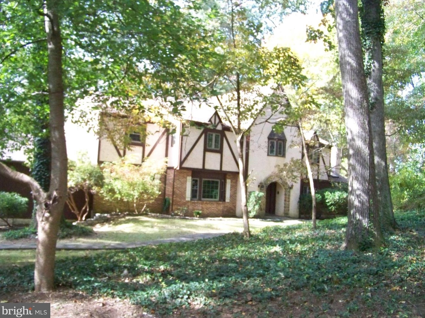 209 Long Ln, Colerain, PA 17536-9528