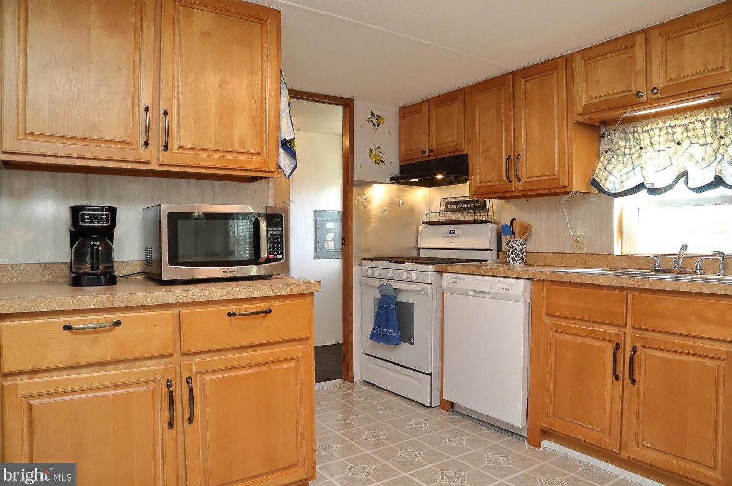 825 Gail Pl, Lancaster, PA 17601