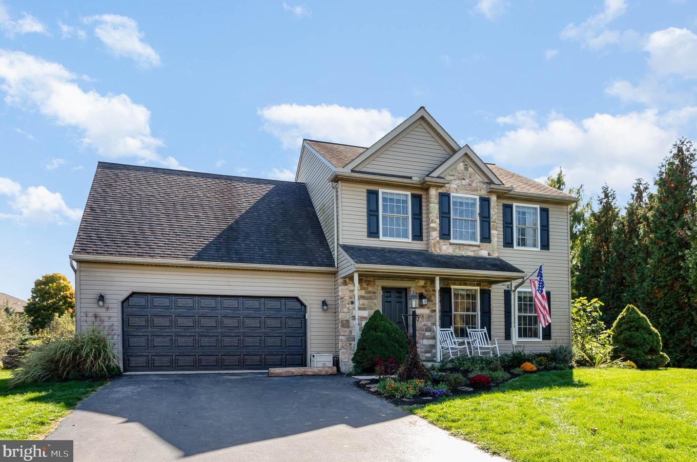 140 Village Square Dr, Marietta, PA 17547-9241