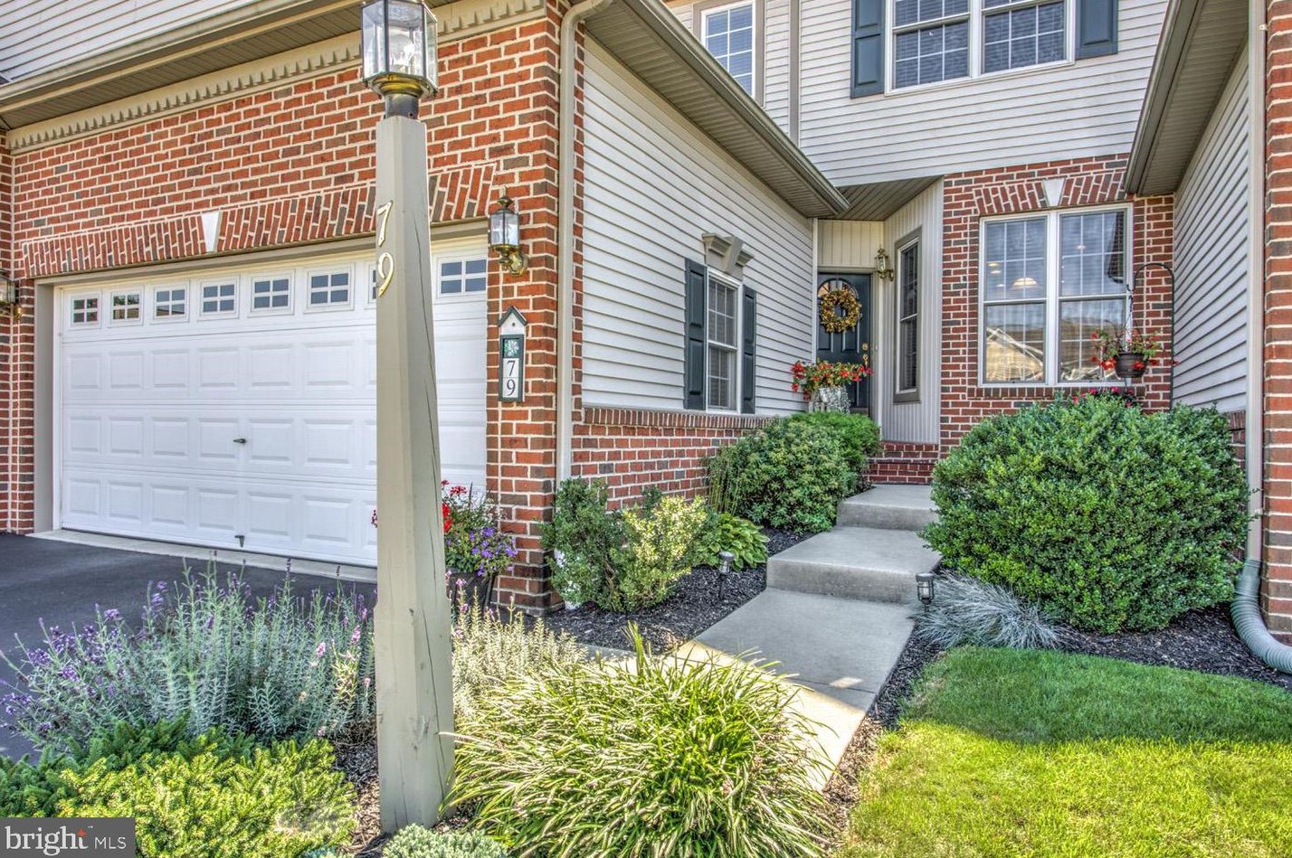 79 Weaver Ave, Ephrata, PA 17522