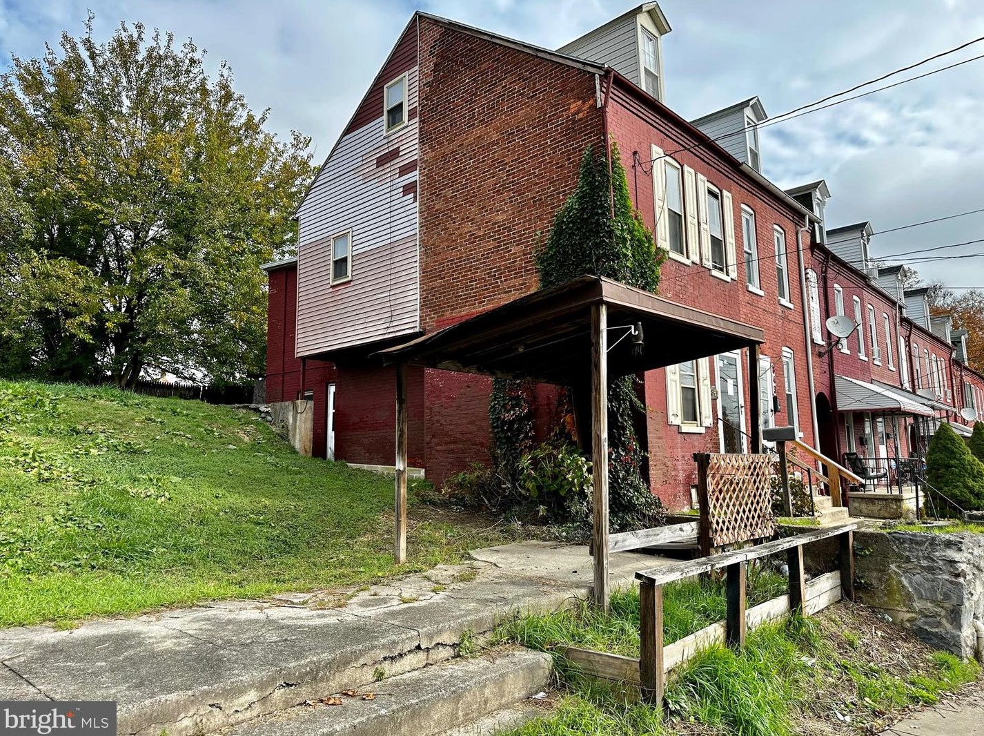 841 Lancaster Ave, Kinderhook, PA 17512-2205