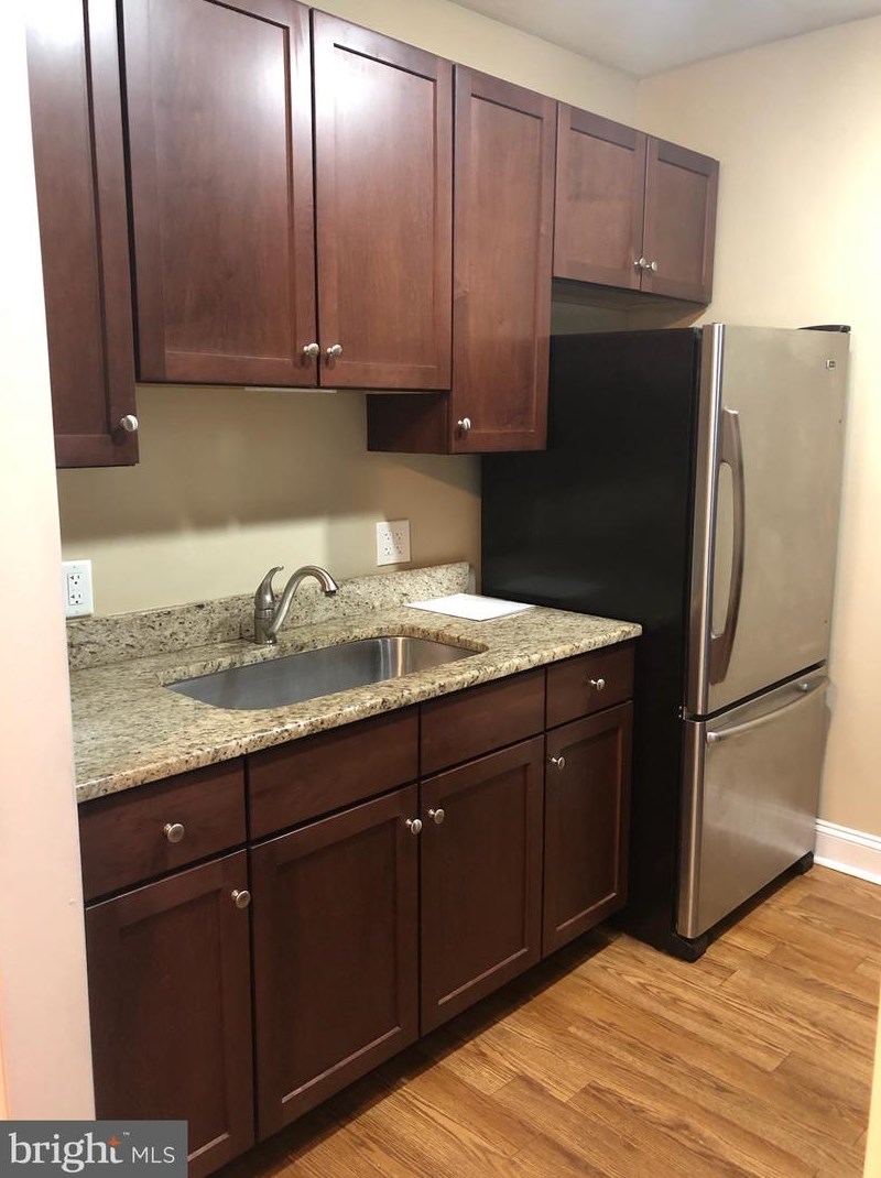 719 N Duke St #4, Lancaster, PA 17602