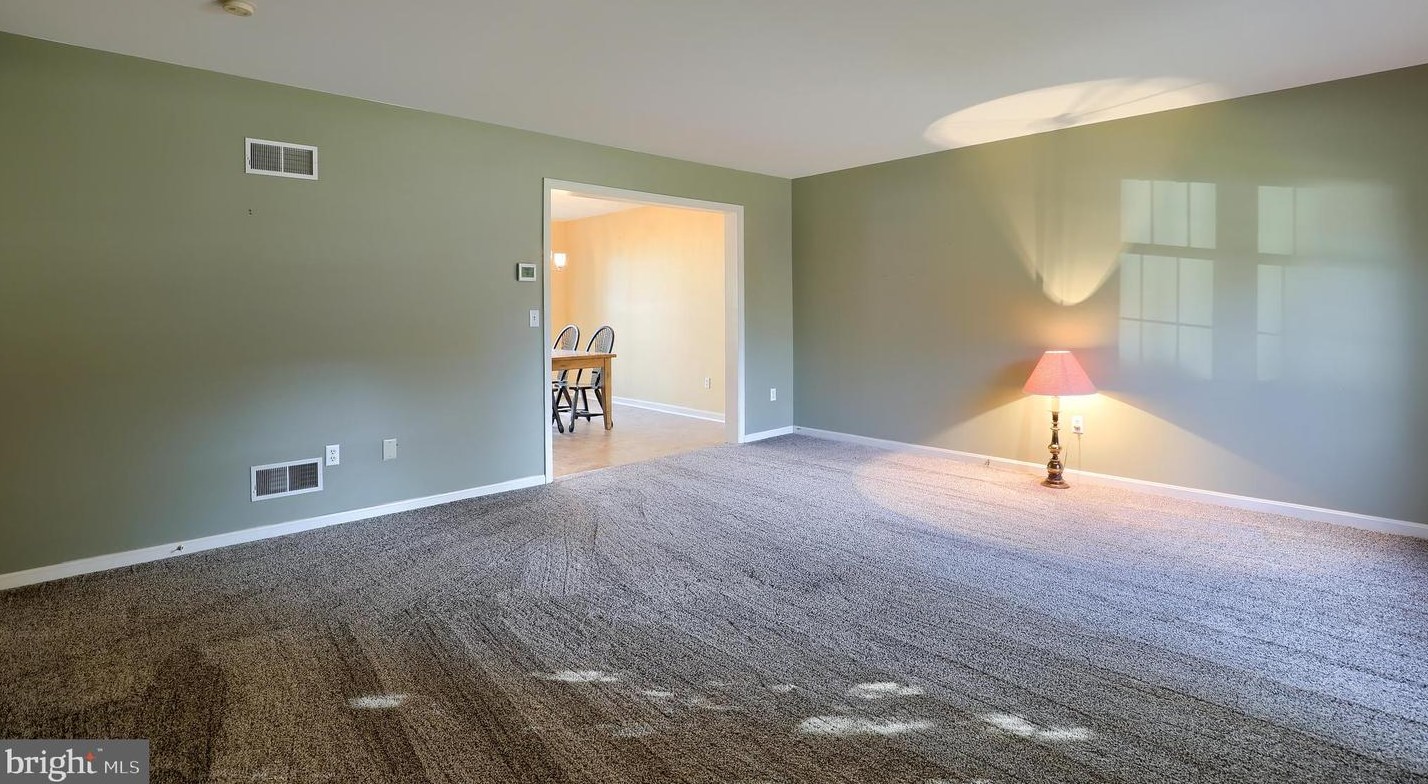 23 Battens Cir, Bareville, PA 17540-9568