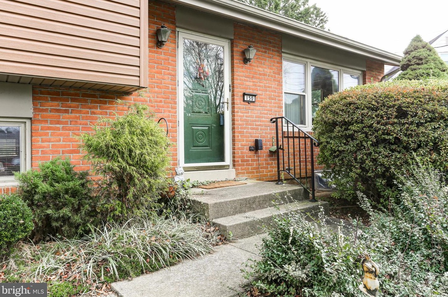150 Mallard Ave, Willow, PA 17584-9559