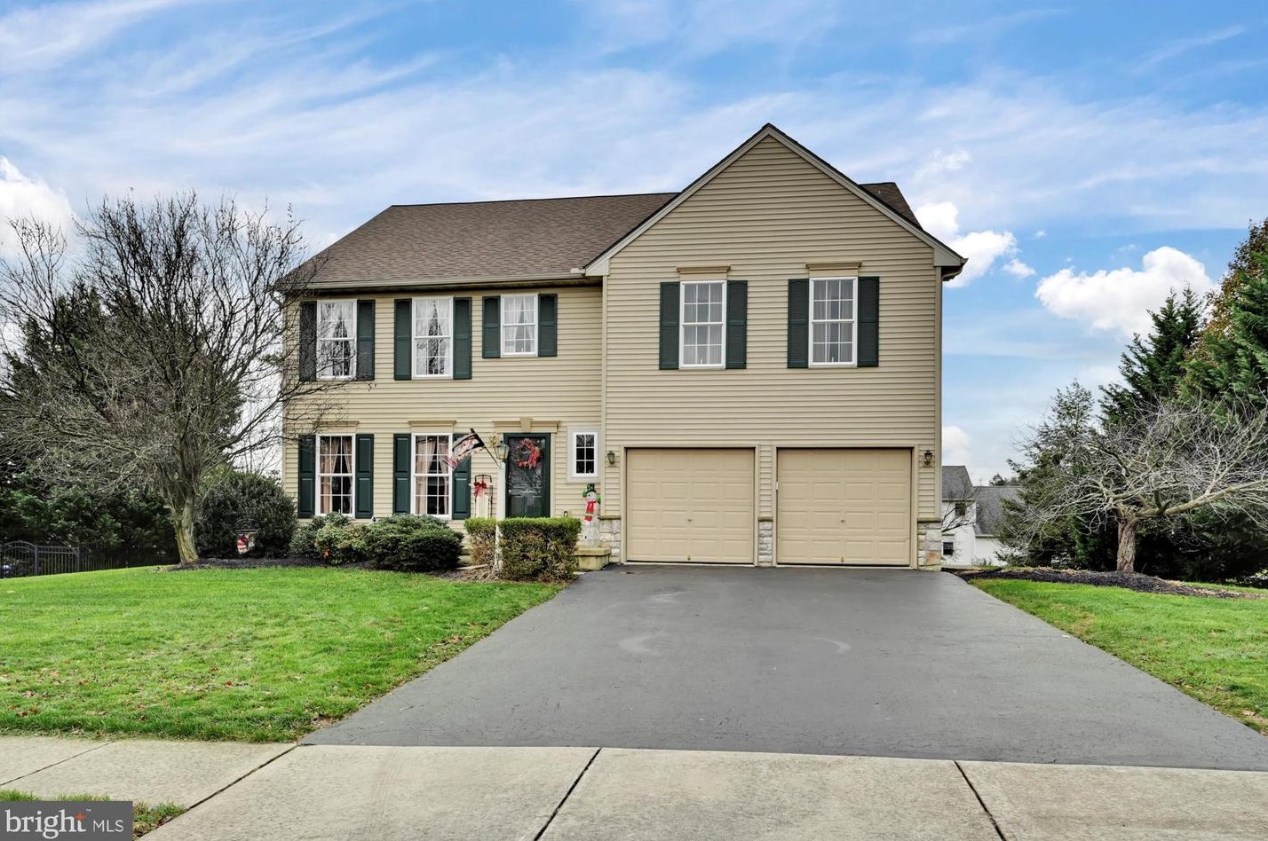 82 Hillcrest Rd, Marietta, PA 17547-9126