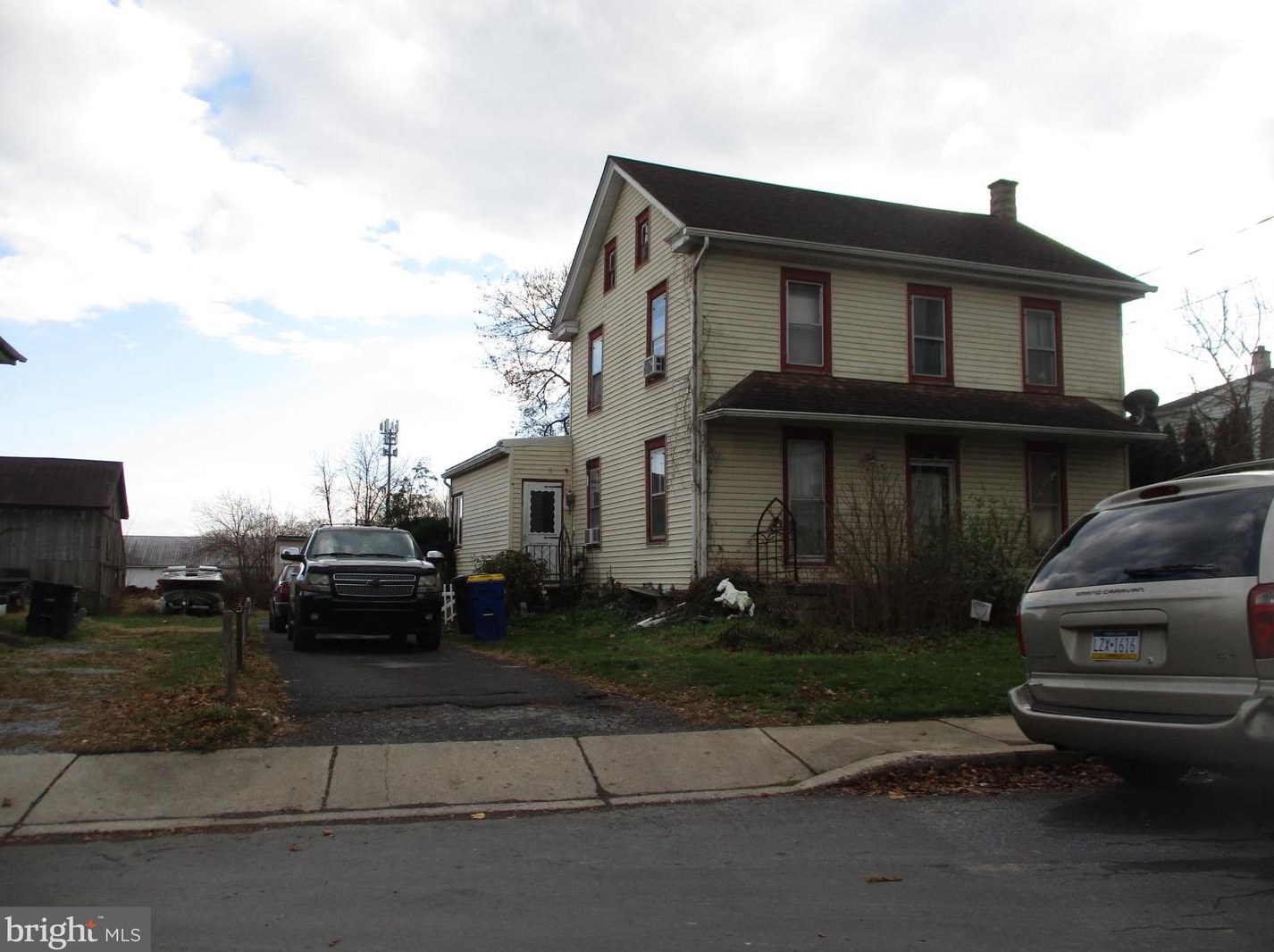 201 Maple St, Gordonville, PA 17529