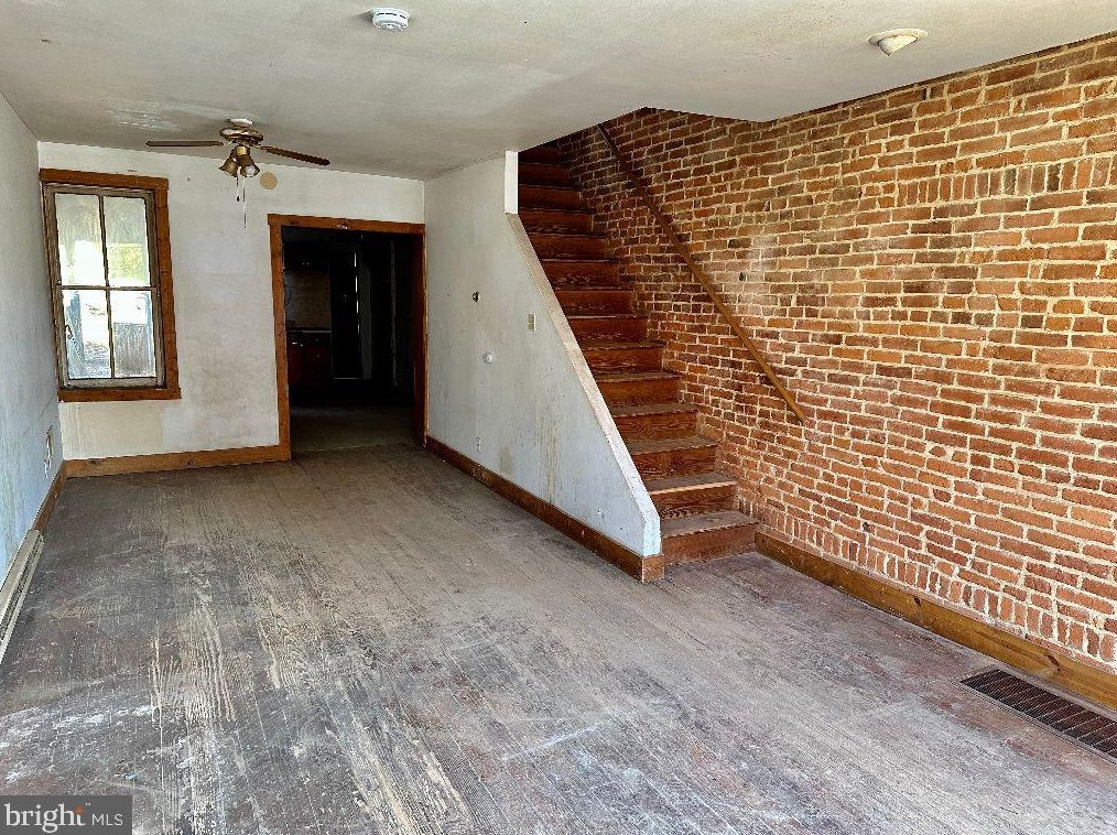 647 S Queen St, Lancaster, PA 17603