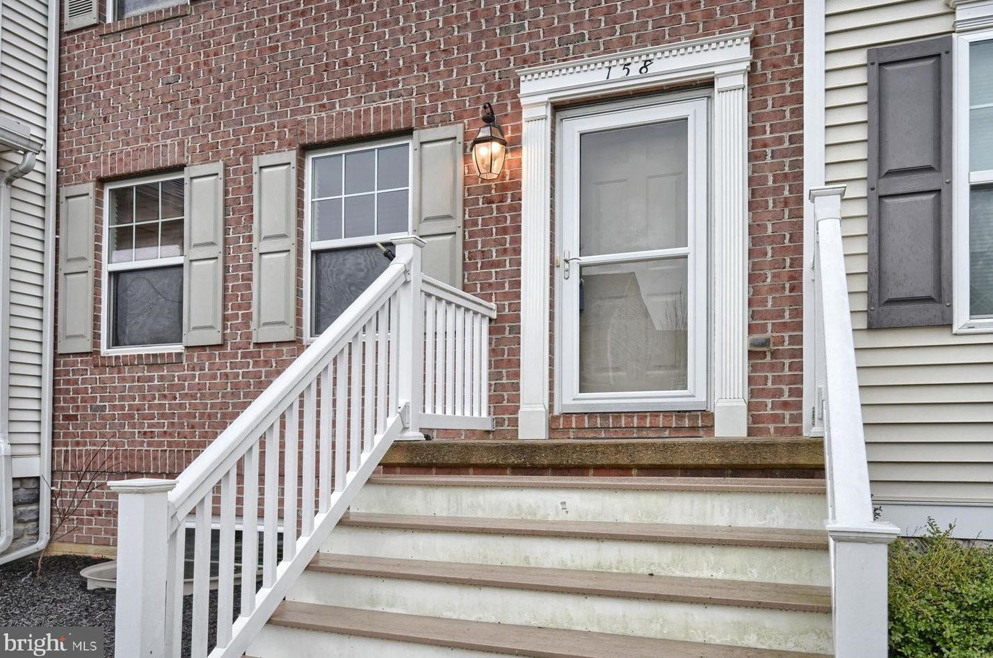 158 Daplin Ave, Marietta, PA 17547-8514