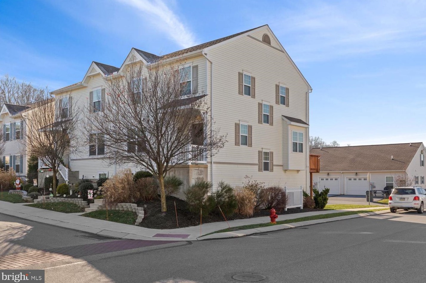 422 Warren Ct, Willow, PA 17584