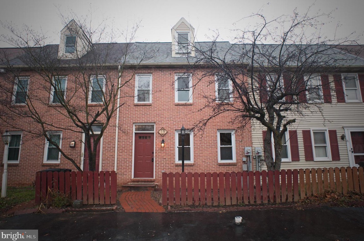19 Hilldale Dr, Ephrata, PA 17522