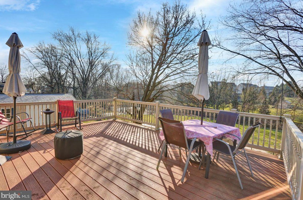 350 Lakeview Dr, Old Line PA  17545-9233 exterior