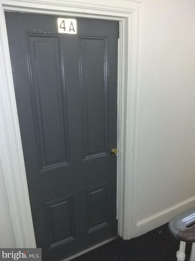 140 S Queen St #4-a, Lancaster, PA 17603