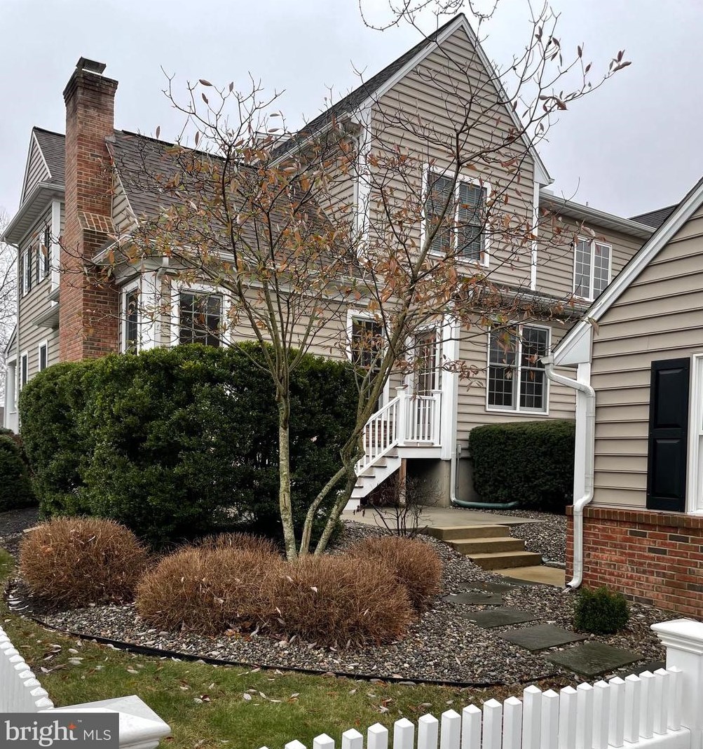1298 Vickery Ln, Lancaster, PA 17601