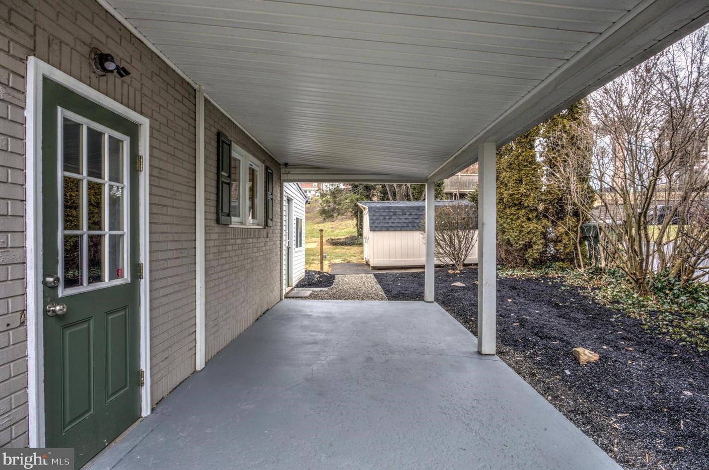 439 Poplar St, Kinderhook PA  17512-2121 exterior
